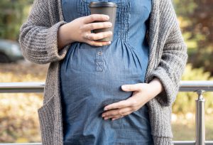 menggunakan pakaian yang nyaman sangat dibutuhkan oleh wanita hamil