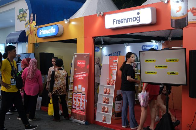 Keseruan Zymuno di F8 Makassarr