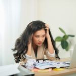 Bahaya! Stress Kerjaan Bisa Sebabkan Sakit Kepala yang Terus Menerus