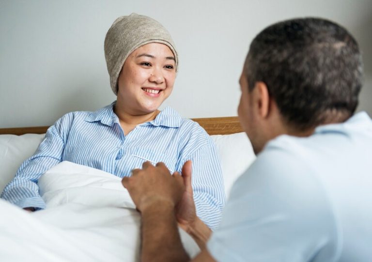 Ilsutrasi seseroang yang terken kanker serviks