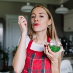 Kenapa Bella Hadid Tak Pernah Lupa Konsumsi Sea Moss? Temukan Manfaatnya di Sini!