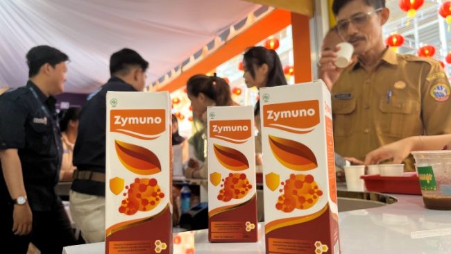 (Kemeriahan cap go meh di booth zymuno, Sumber: Tim Etawalin)