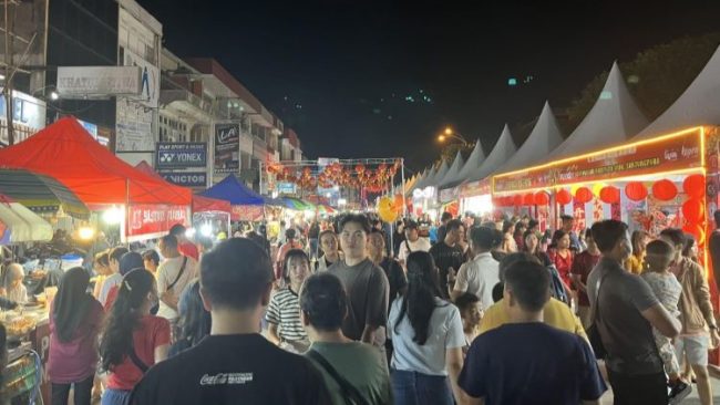 (Hari pertama Booth Zymuno di Cap Go Meh Pontianak 2025, Sumber: Tim Etawalin)