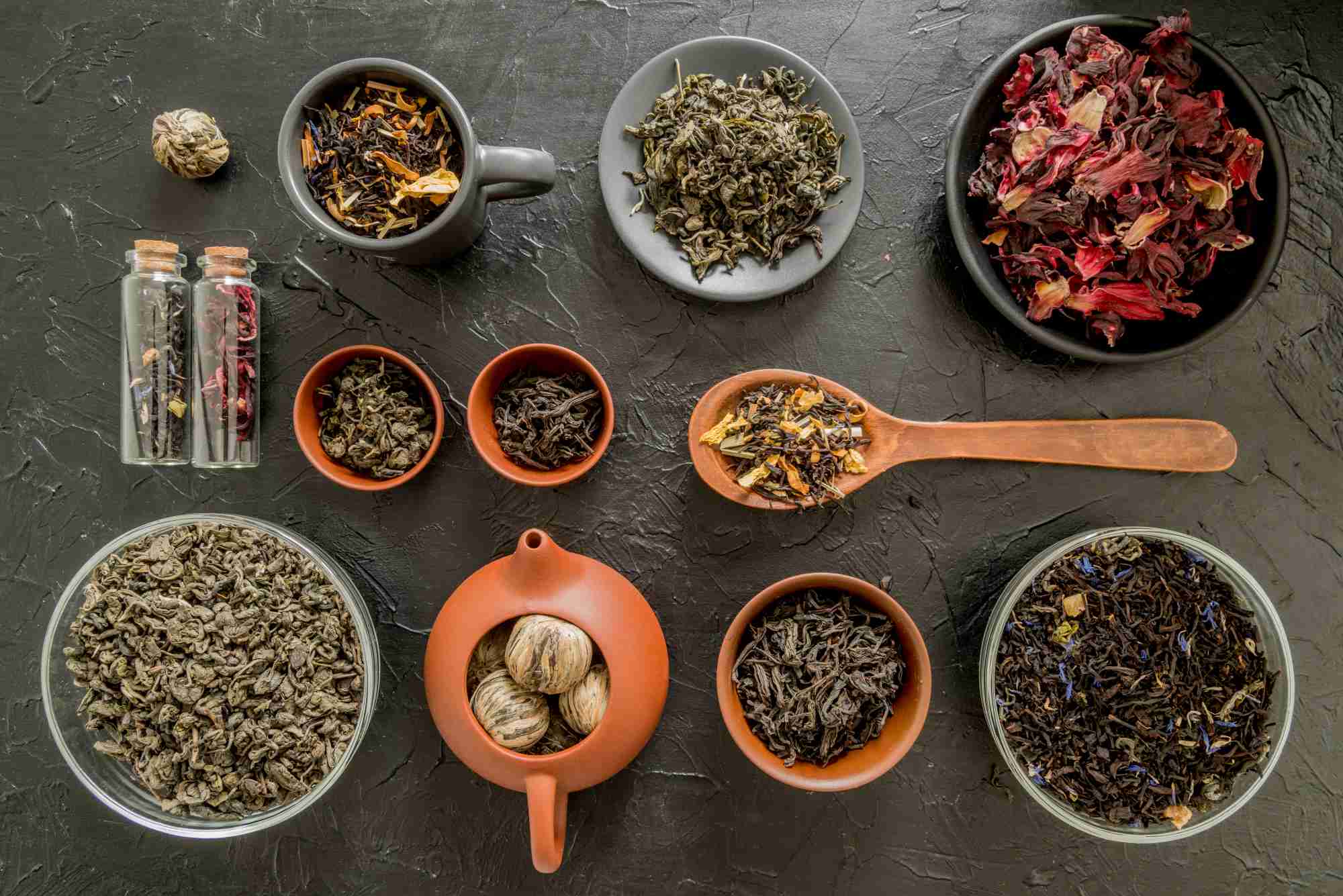 5 Ramuan Herbal untuk Mengatasi Haid Tidak Lancar Secara Alami